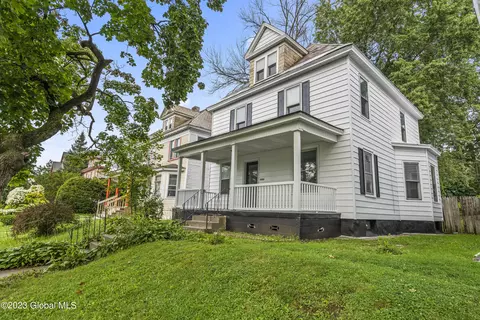 1220 Parkwood Blvd, Schenectady, NY 12308