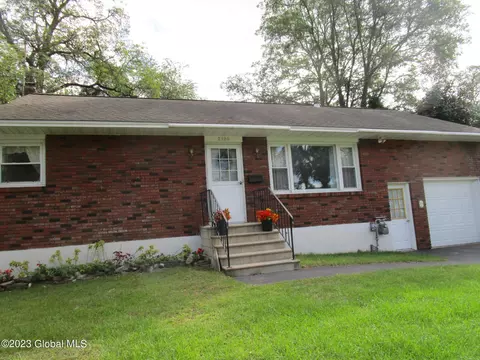2120 Amsterdam Ave, Schenectady, NY 12303