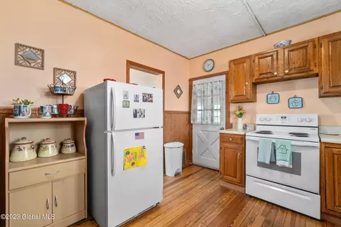 540 Harrison Ave, Schenectady, NY 12306 photo 13