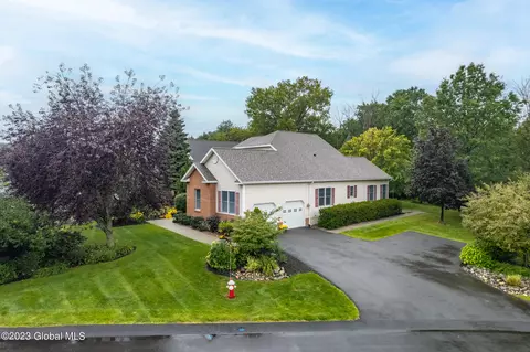 76 Cheshire Way, Loudonville, NY 12211