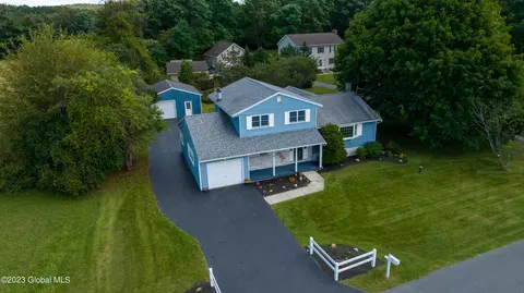 1730 S Old Post Rd, Castleton On Hudson, NY 12033