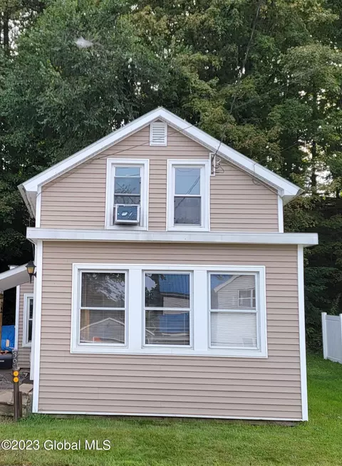 39 Hamilton Ave, Corinth, NY 12822 photo 13