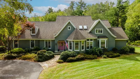 175 Gurney Ln, Queensbury, NY 12804