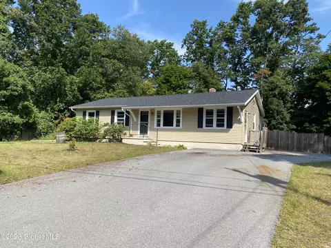 45 Edmund Dr, Milton, NY 12020