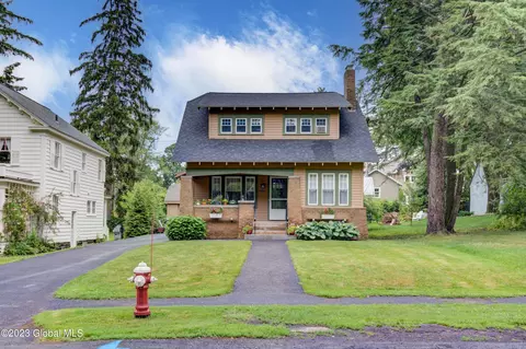 2235 Grand Blvd, Niskayuna, NY 12309