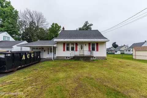1705 Bernice St, Schenectady, NY 12303