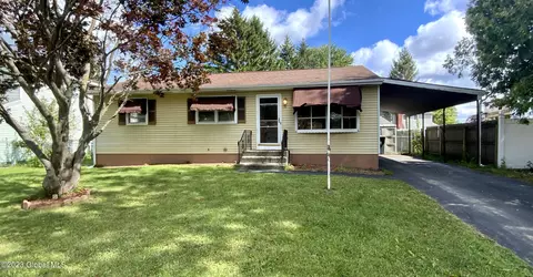 28 Donegal Ave, Troy, NY 12180