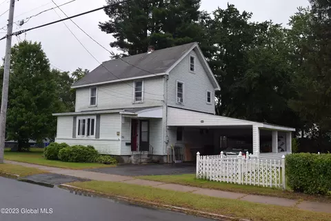 153 Bradford Rd, Schenectady, NY 12304