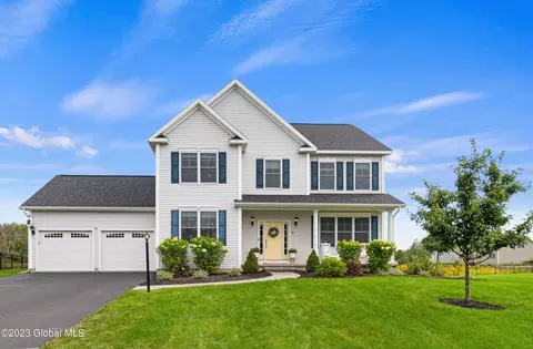 3 Whitbeck Ct, Watervliet, NY 12189