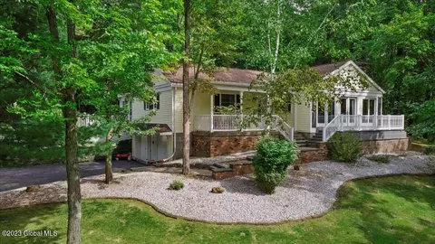 289 Miller Rd, East Greenbush, NY 12061