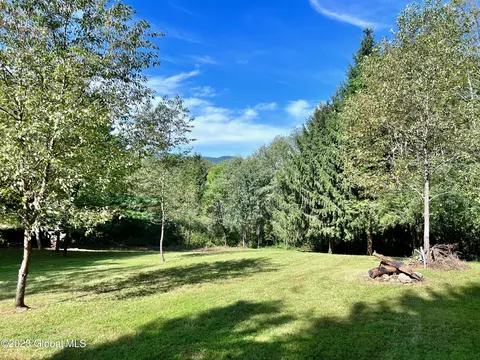 0 Pickle Hill Rd, Queensbury, NY 12804