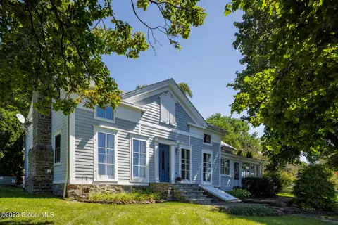 338 Maple Ln, Valatie, NY 12184