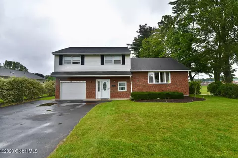 2048 Helderberg Ave, Schenectady, NY 12306