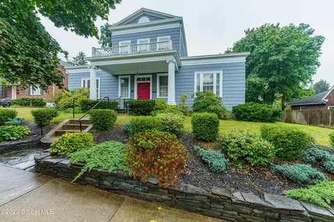 7 Croswell St, Albany, NY 12206