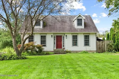 48 Elm Ave, Delmar, NY 12054