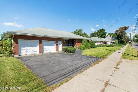 2603 15th St, Troy, NY 12180