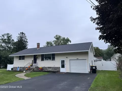 14 Erie St, Rotterdam Junction, NY 12150