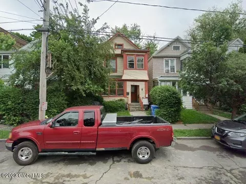 21 Stanwix St, Albany, NY 12209