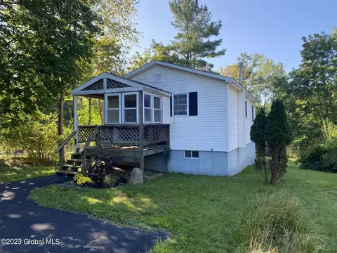 3107 Ny-43, Averill Park, NY 12018