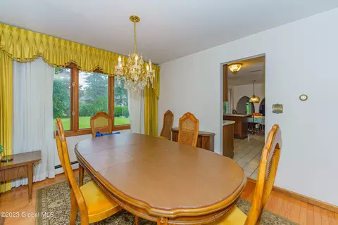 345 Dolan Dr, Schenectady, NY 12306 photo 11