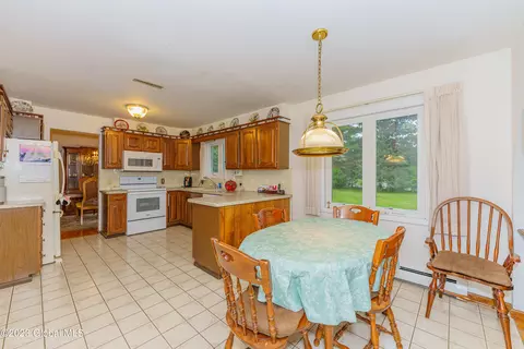 345 Dolan Dr, Schenectady, NY 12306 photo 18