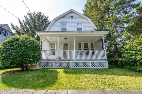 121 Bruce St, Scotia, NY 12302