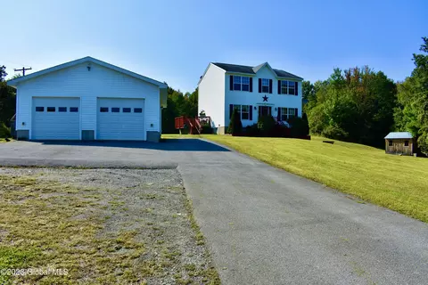 698 Coach Rd, Argyle, NY 12809 photo 3