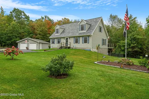 1433 Ny 43, Stephentown, NY 12169
