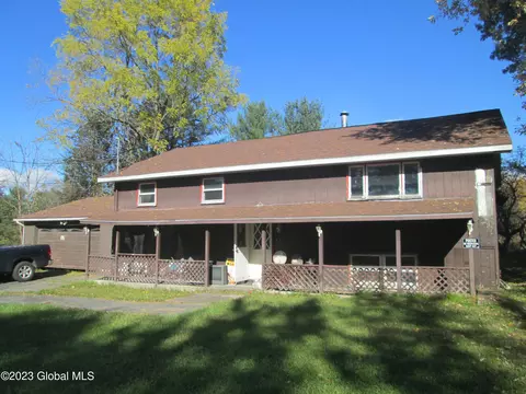 789 Sthwy 349, Gloversville, NY 12078
