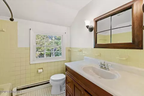 30 E Bayberry Rd, Glenmont, NY 12077 photo 22