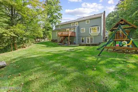 30 E Bayberry Rd, Glenmont, NY 12077 photo 31