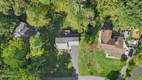 30 E Bayberry Rd, Glenmont, NY 12077 photo 2