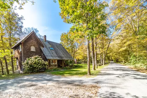 144 Brownell Hollow Rd, Cambridge, NY 12816