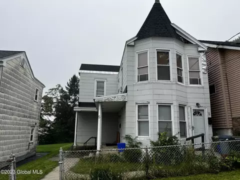5 Wendell St, Rensselaer, NY 12144