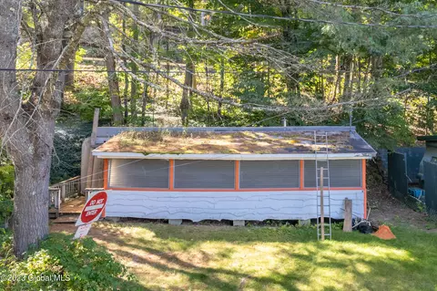 16 Upper Heights Rd, Hadley, NY 12835