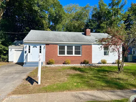 1 Baker Ave, South Glens Falls, NY 12803