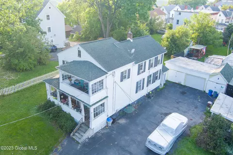 89 James St, Amsterdam, NY 12010