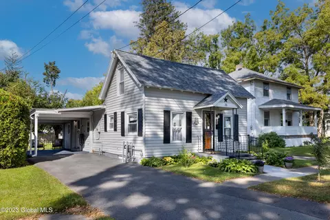 25 Catherine St, Hudson Falls, NY 12839