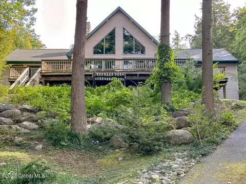 21 Timlo Loop, Diamond Point, NY 12824