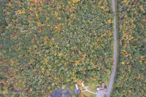 L19 Burdick Rd Nssd, Gloversville, NY 12078