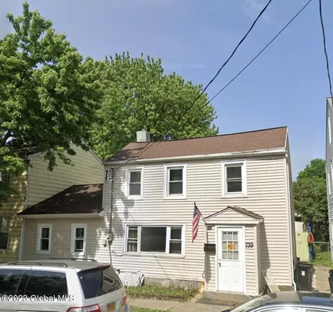 739 Broadway, Watervliet, NY 12189