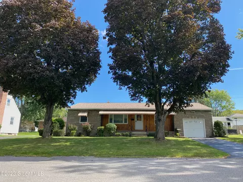 120 Lakeview Ave, Rensselaer, NY 12144