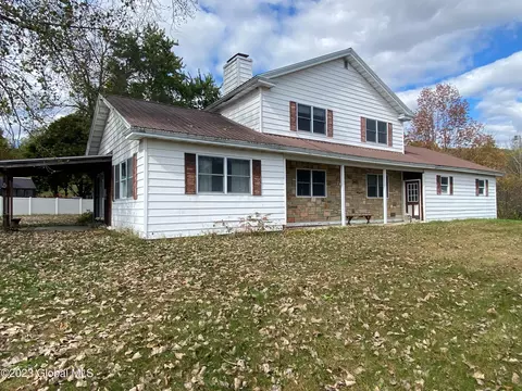 87 Warner Hill Rd, Ticonderoga, NY 12883