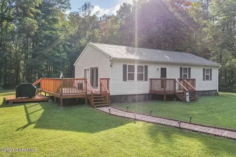 246 Ruggles Rd, Saratoga, NY 12866