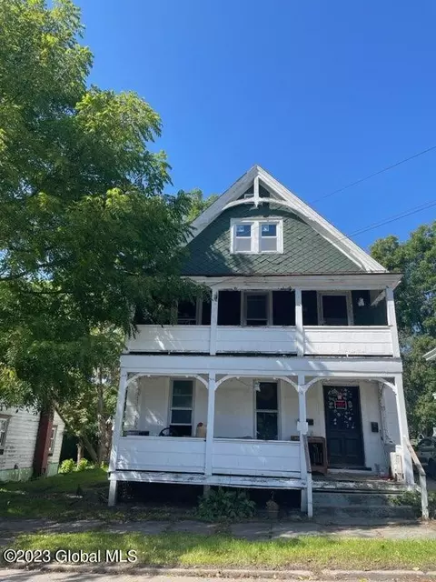 13 N Division St, Saint Johnsville, NY 13452