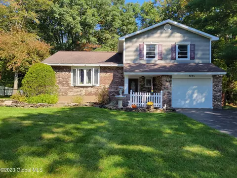 3235 E Lydius St, Schenectady, NY 12303