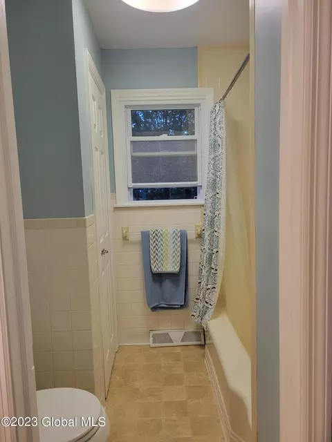 3235 E Lydius St, Schenectady, NY 12303 photo 31