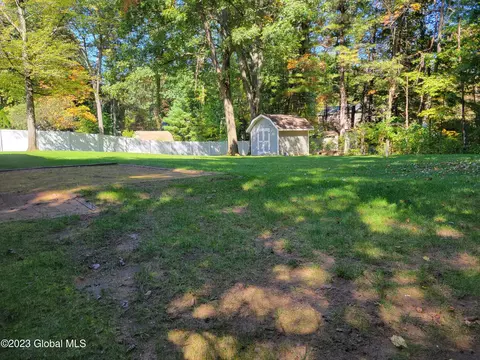 3235 E Lydius St, Schenectady, NY 12303 photo 5