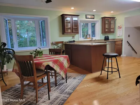 3235 E Lydius St, Schenectady, NY 12303 photo 14