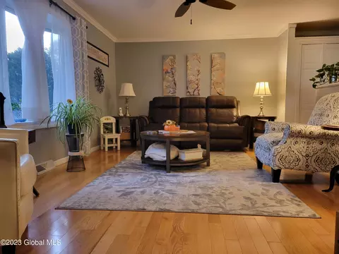 3235 E Lydius St, Schenectady, NY 12303 photo 12